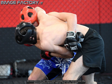 2021-05-02 Milano in the Cage 7 00479 Cesare Conti-Mattia Cecchetto - Shoot boxe Junior -66kg